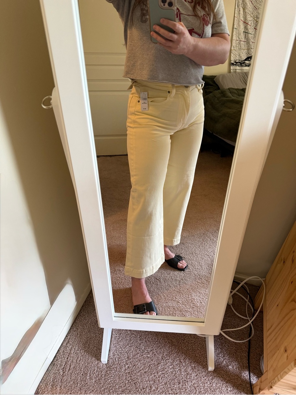 GAP - Picture 5 of 5